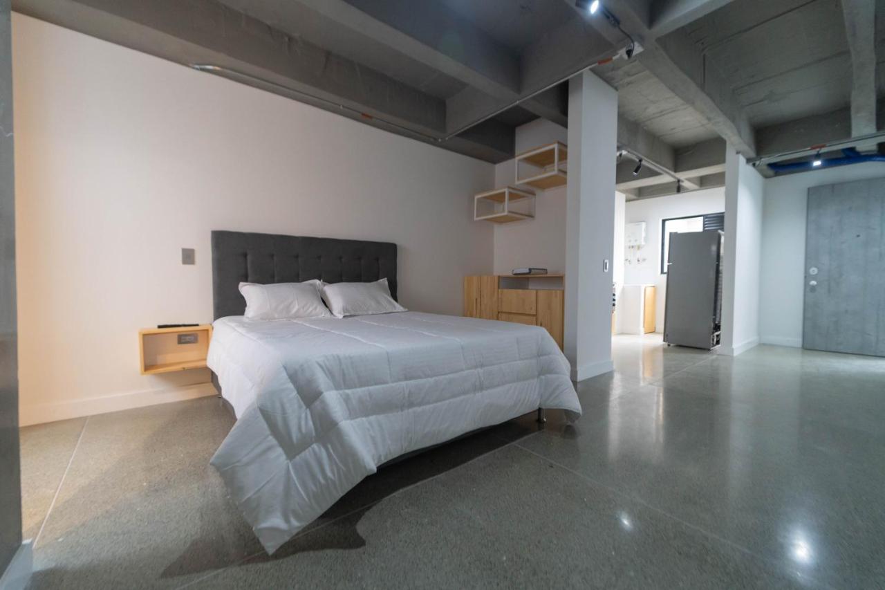Edificio Helena Apartment เมเดยิน ภายนอก รูปภาพ