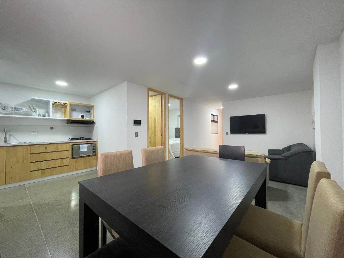 Edificio Helena Apartment เมเดยิน ภายนอก รูปภาพ