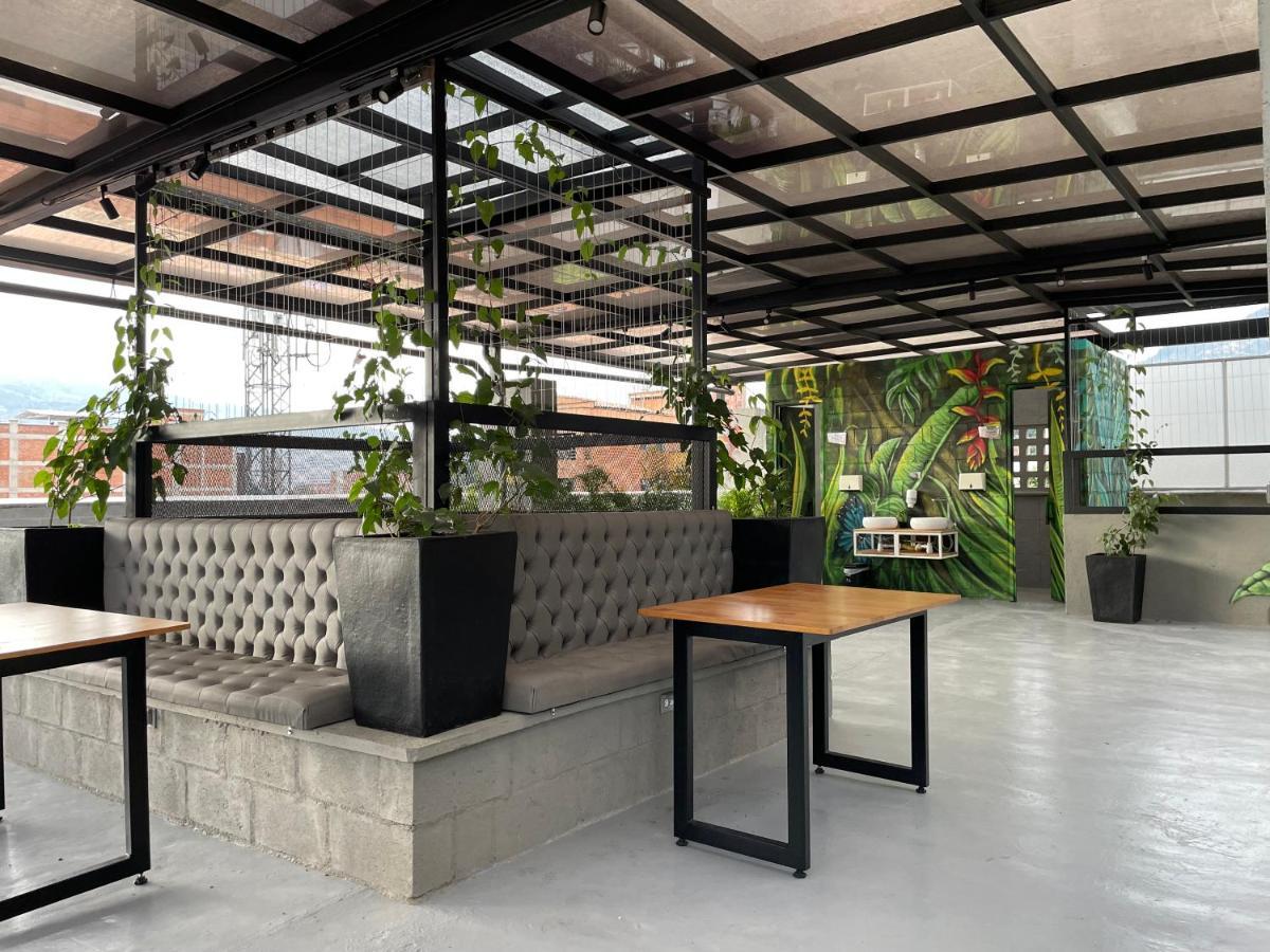 Edificio Helena Apartment เมเดยิน ภายนอก รูปภาพ