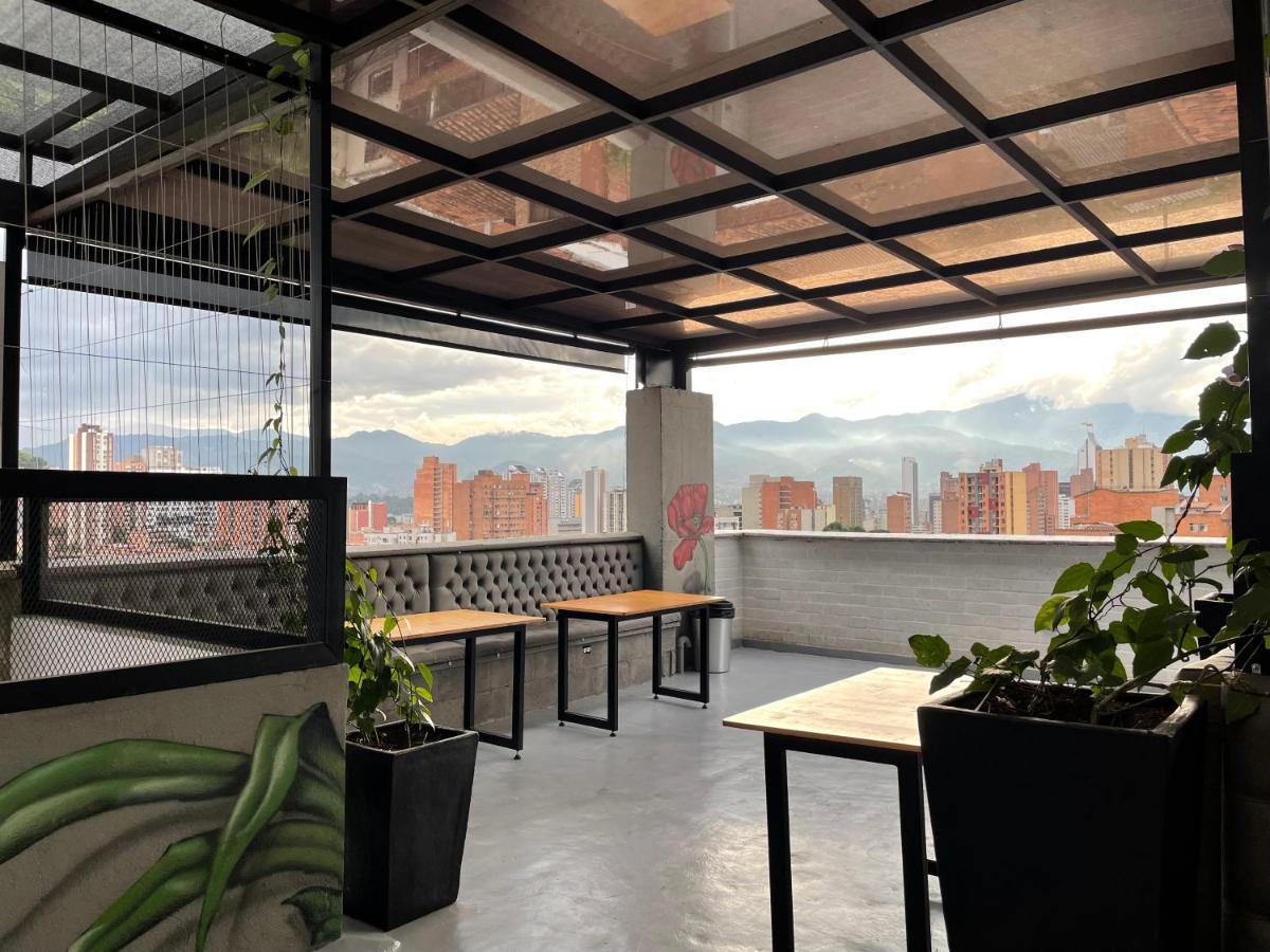 Edificio Helena Apartment เมเดยิน ภายนอก รูปภาพ
